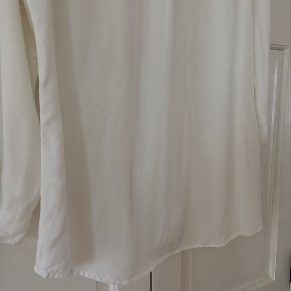 Soft Surroundings White Pintucked Pleated Button Up Collared Blouse Size Large - Picture 11 of 12
